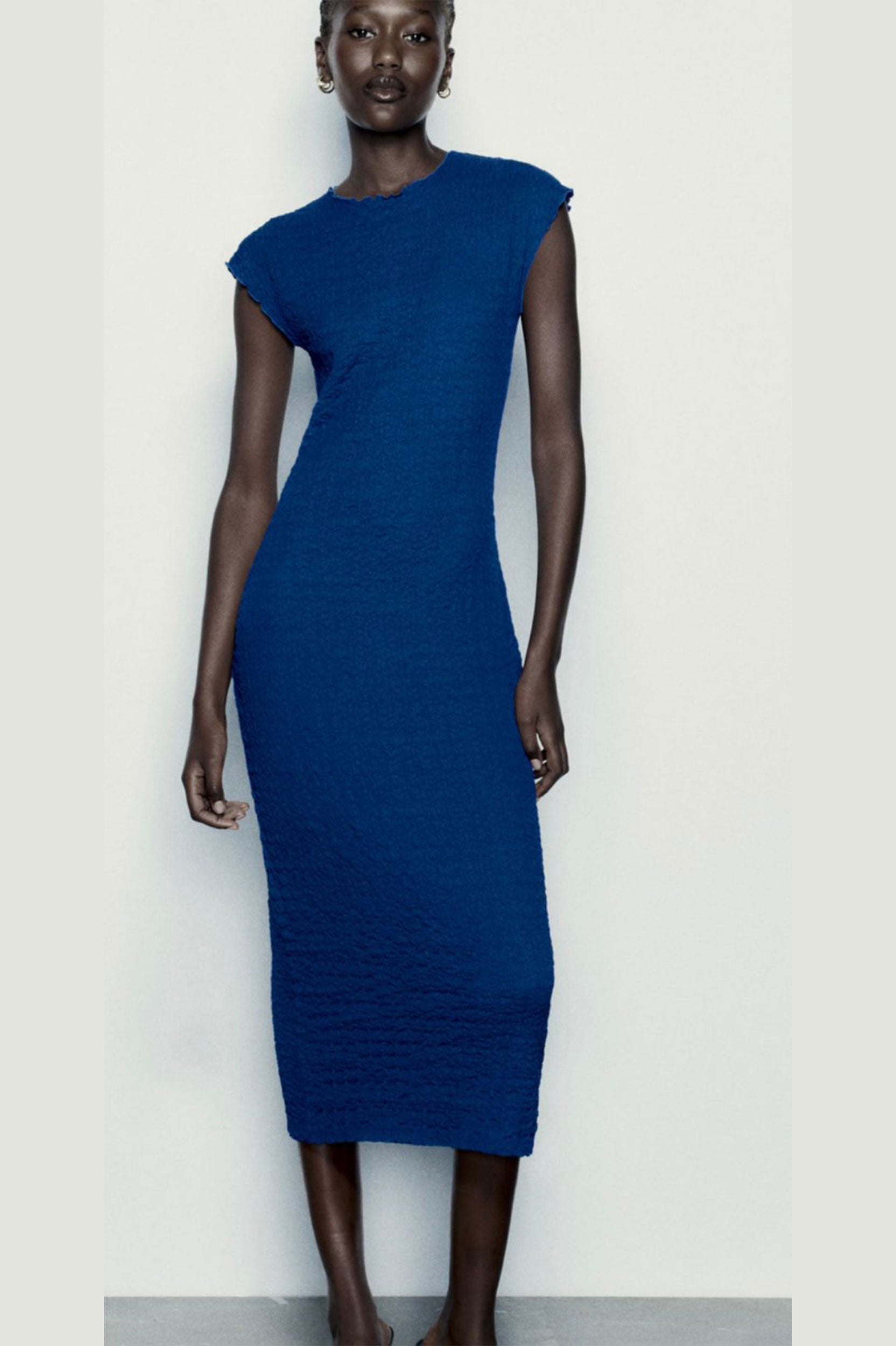ZARA FITTED TEXTURED BLUE DRESS – boudiourcollections